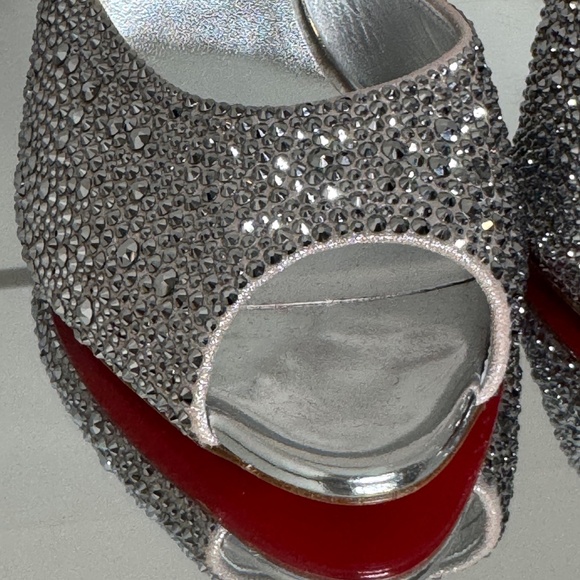 Christian Louboutin Bianca be Platform Pump 40 - Picture 11 of 16